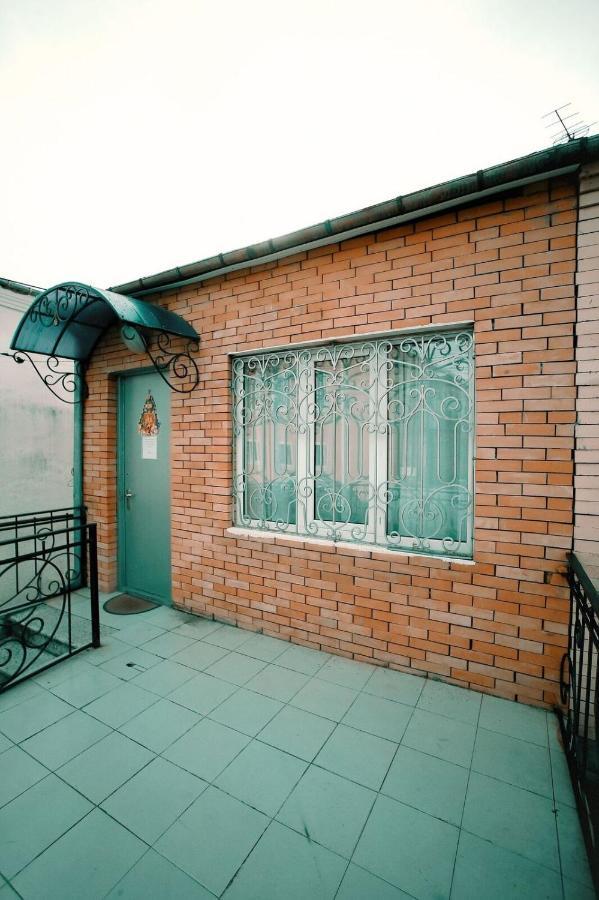 Apartment Old Koetaisi Buitenkant foto