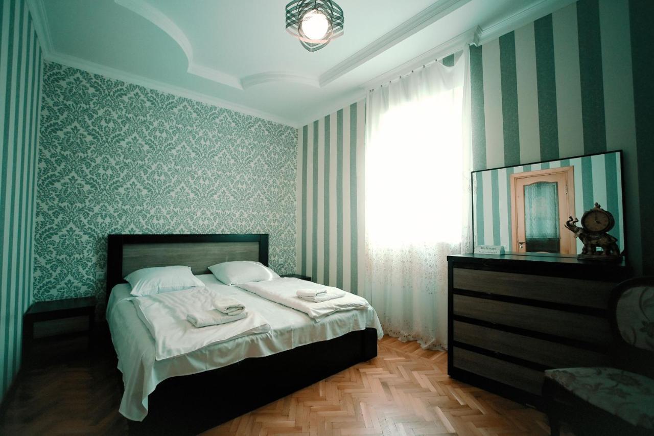 Apartment Old Koetaisi Buitenkant foto